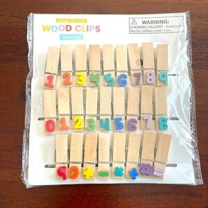 Target Bullseye PlayGround Learning School Supplies Wood clips Numbers New
